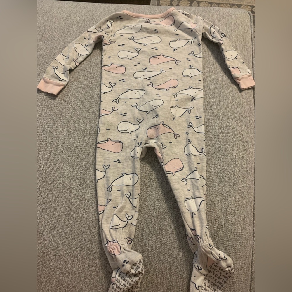 Lot of 3 baby pajamas carters size 18 months fleece sloths, butterfly & whales - Picture 5 of 10